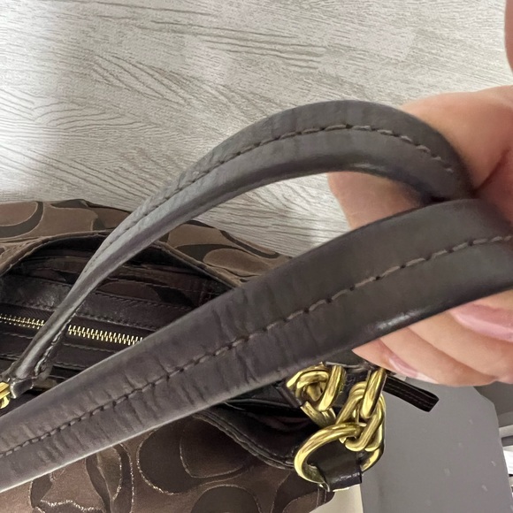 Coach Signature Print Rich Brown/Gold - Picture 11 of 11